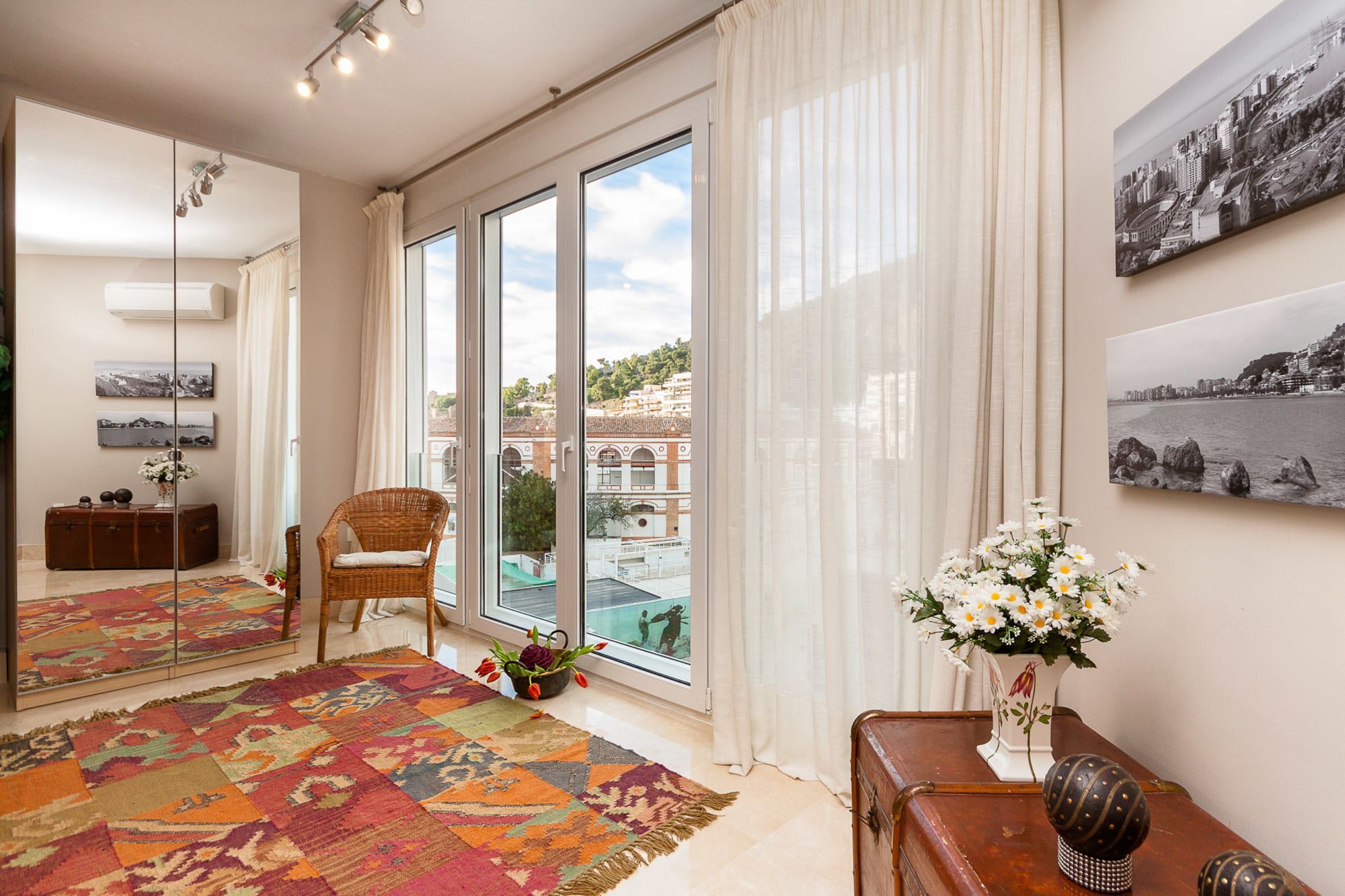 Maestranza Apartment *